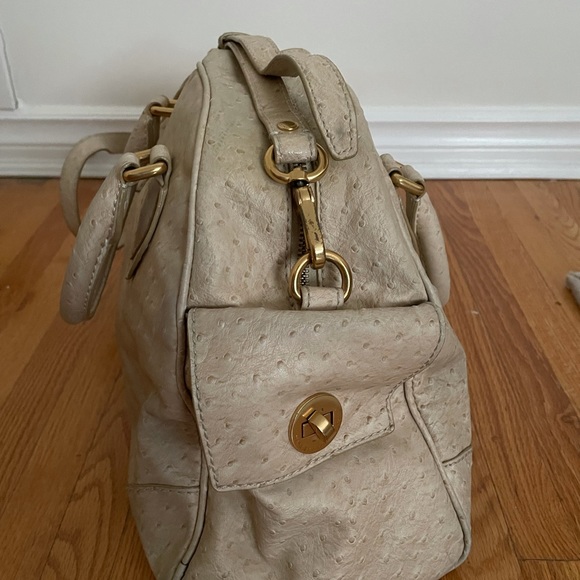Marc by Marc Jacob’s Cream Leather Handbag - Picture 3 of 5